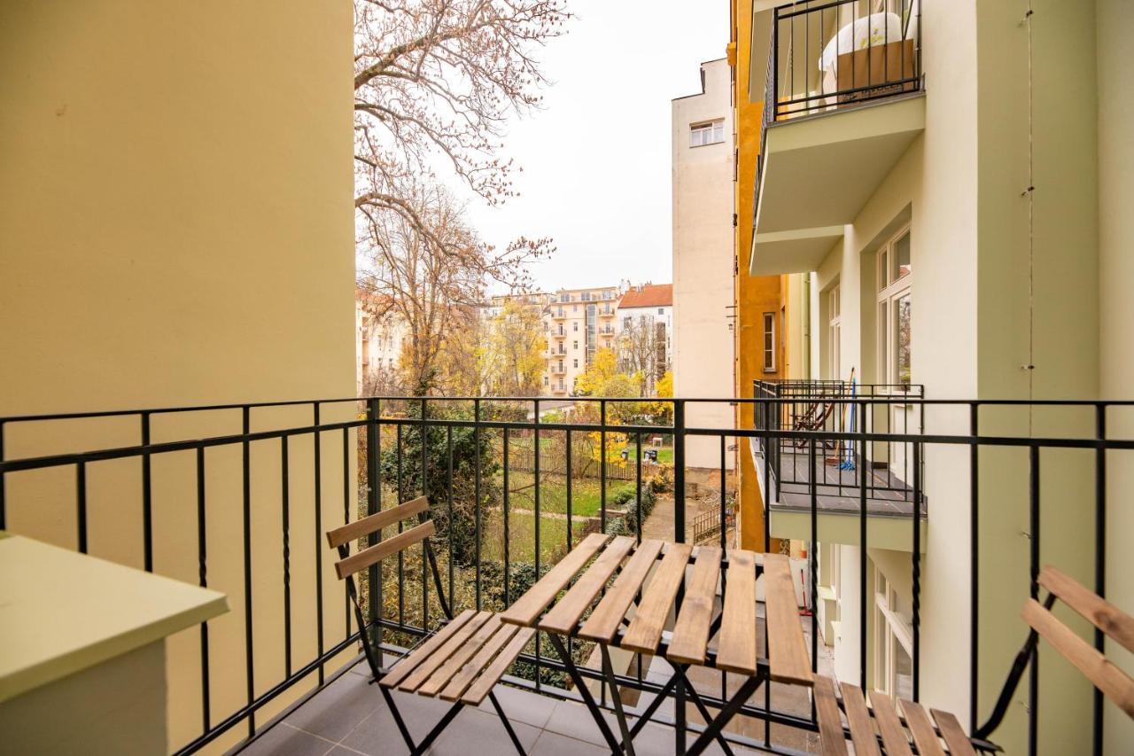 Friendly Apartments In プラハ エクステリア 写真