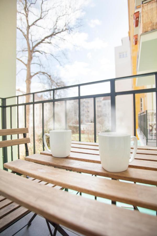 Friendly Apartments In プラハ エクステリア 写真